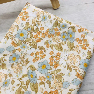 5257 藍橘花朵兔純棉印花布料/幅寬110cm
