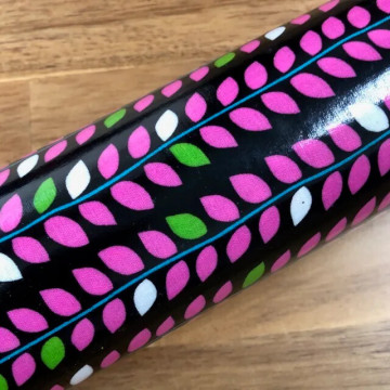 5856 玫紅葉子棉布貼膜防水防油/幅寬150cm