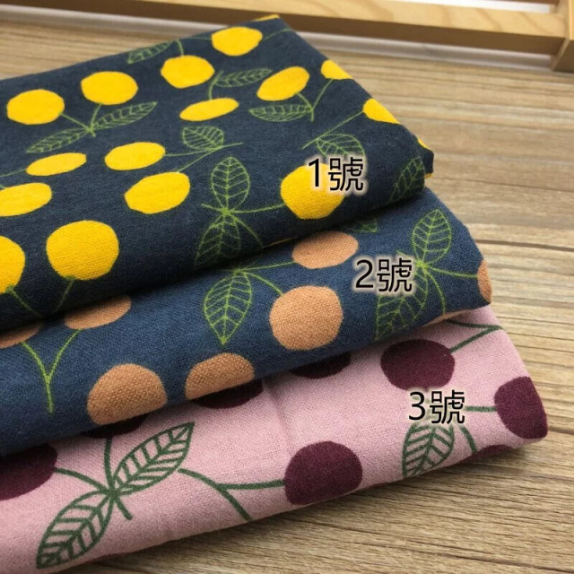 5989 三色櫻桃印花純棉絨布/秋冬溫暖磨絨/幅寬145cm