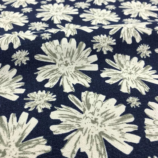 7013 藏青灰白花朵印花棉帆布/偏厚硬挺/幅寬147cm