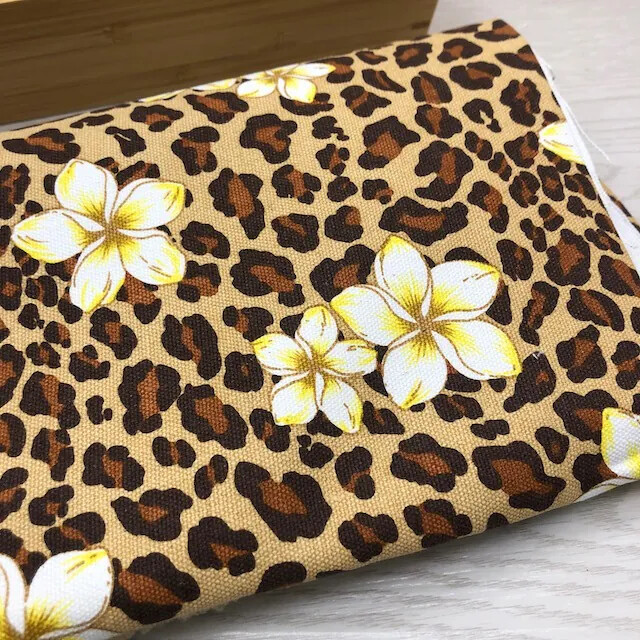 7065 咖色花朵純棉帆布/幅寬145cm